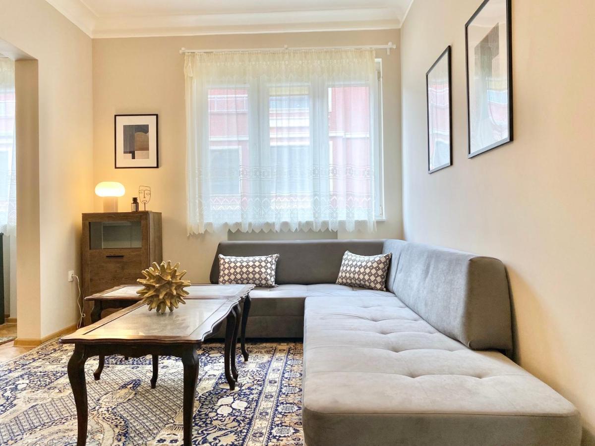 Centre For 6 Guests Appartamento *